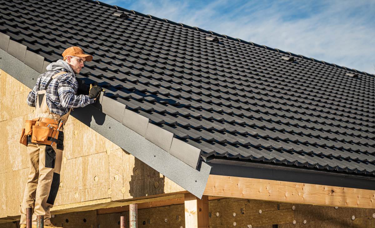 Dachdecker beauftragen im Hohenlohekreis — Das solltest du v